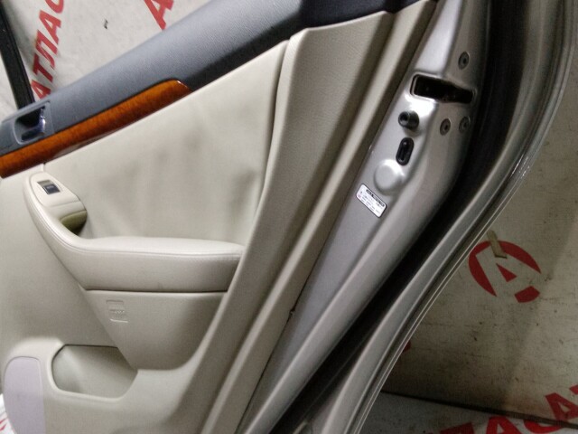 Дверь TOYOTA Avensis 