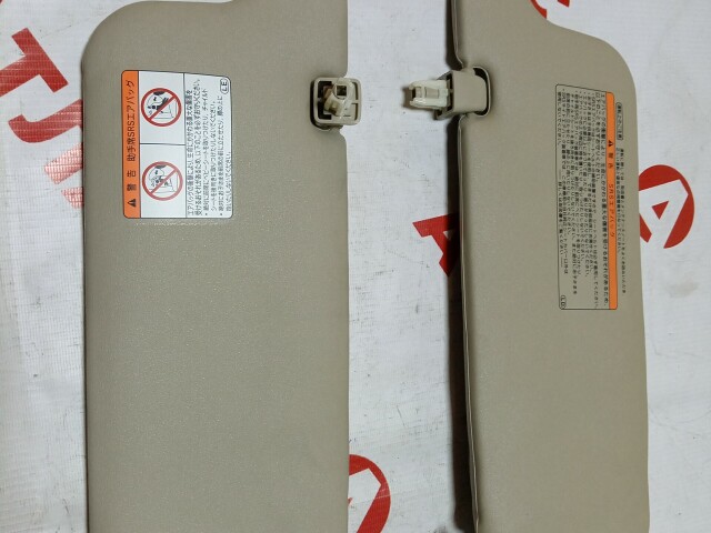 Козырёк TOYOTA Corolla Fielder 