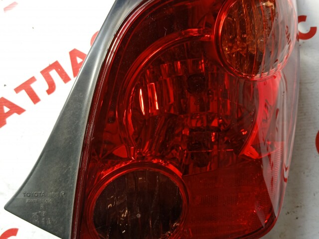 Стоп TOYOTA Ist 