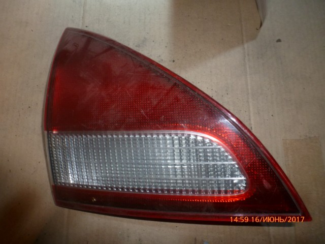 Вставка багажника NISSAN Wingroad 