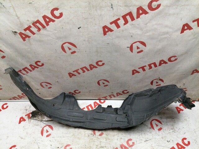 Подкрылок TOYOTA Ist 