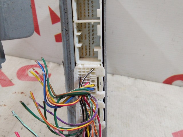 Компьютер TOYOTA Ist 1NZ-FE