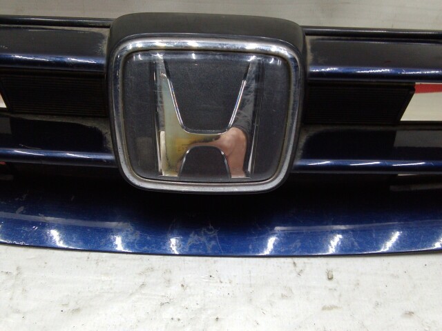 Решетка радиатора HONDA Accord 