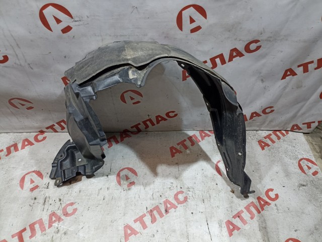 Подкрылок TOYOTA Ist 