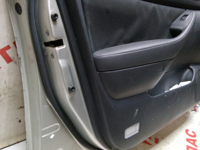 Дверь TOYOTA Avensis 