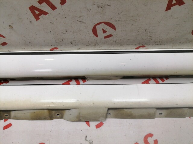 Накладка порога TOYOTA Avensis 