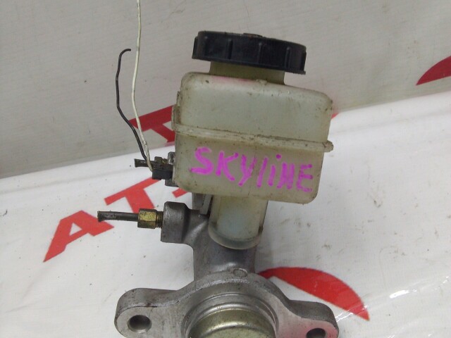 Главный тормозной цилиндр NISSAN Skyline 