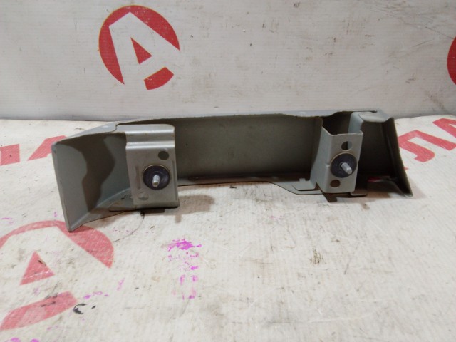 Планка под стоп NISSAN Sunny 