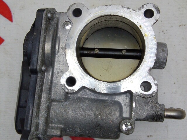 Дроссельная заслонка TOYOTA Camry 2AR-FXE