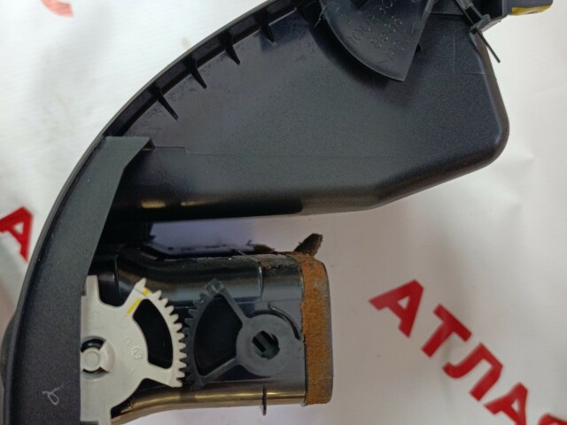 Бардачок TOYOTA Avensis 