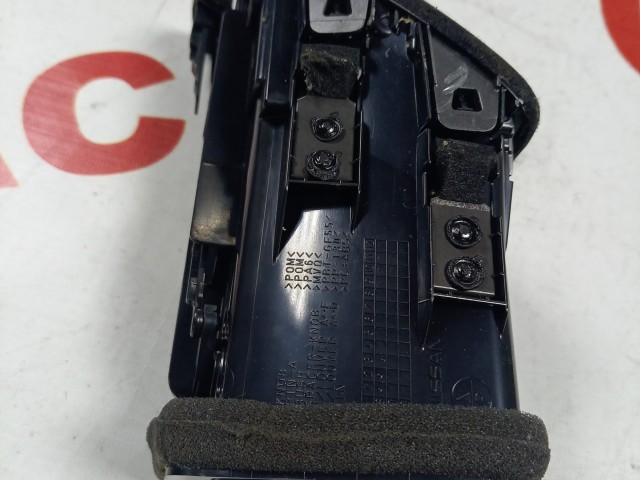 Решетка вентиляции салона NISSAN Teana 