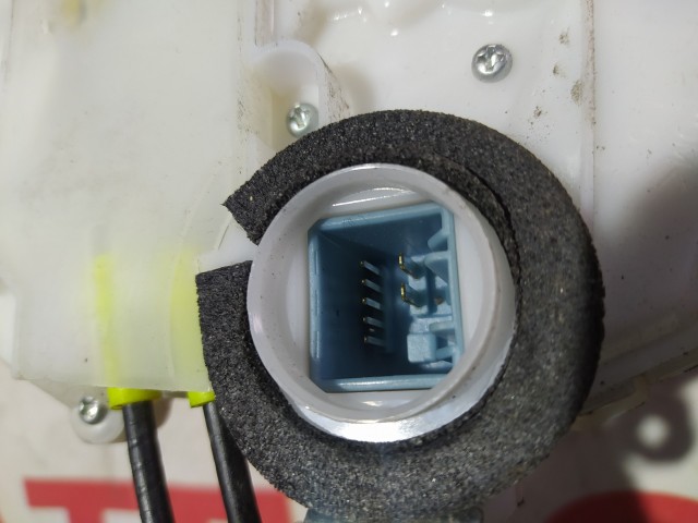 Замок двери HONDA Accord 