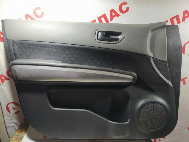 Обшивка двери NISSAN X-Trail 