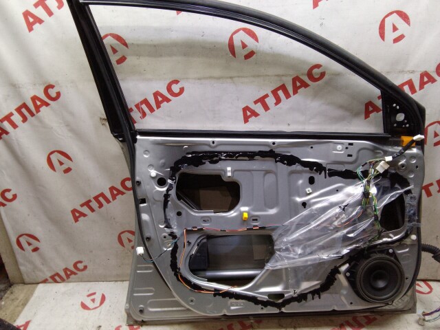 Дверь TOYOTA Avensis 