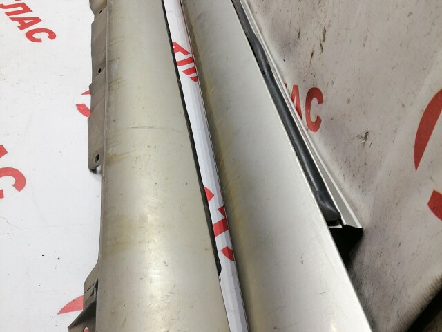 Накладка порога TOYOTA Avensis 