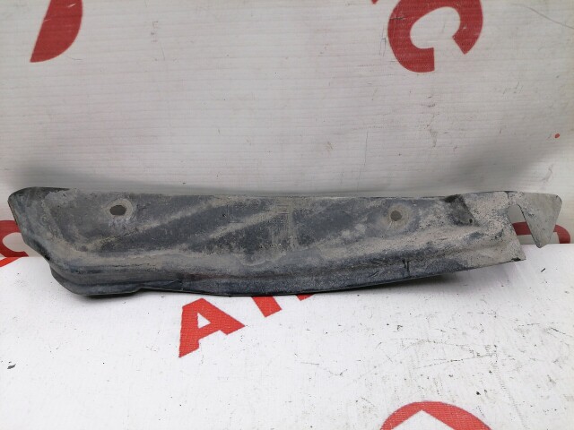 Подкрылок NISSAN Sunny 