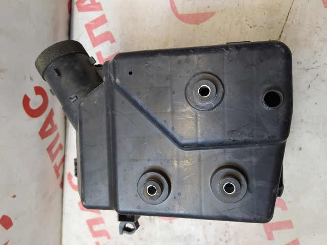 Корпус воздушного фильтра TOYOTA Camry 2AZ-FE