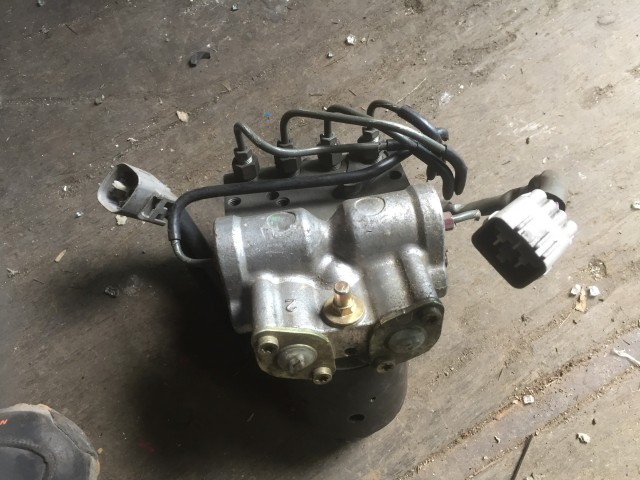 Блок ABS TOYOTA Corona Exiv 