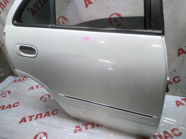 Дверь NISSAN Bluebird Sylphy 