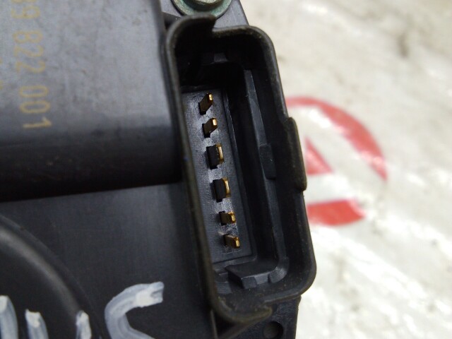 Дроссельная заслонка RENAULT Sandero Stepway K4M697