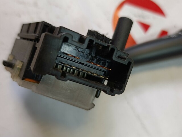 Гитара руля TOYOTA Avensis 