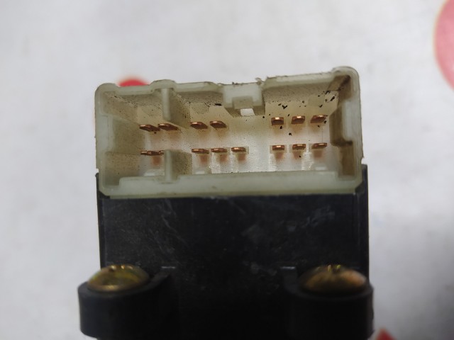 Блок управления стеклоподъемниками SUBARU Forester 