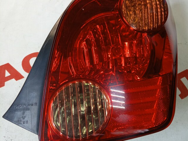 Стоп TOYOTA Ist 