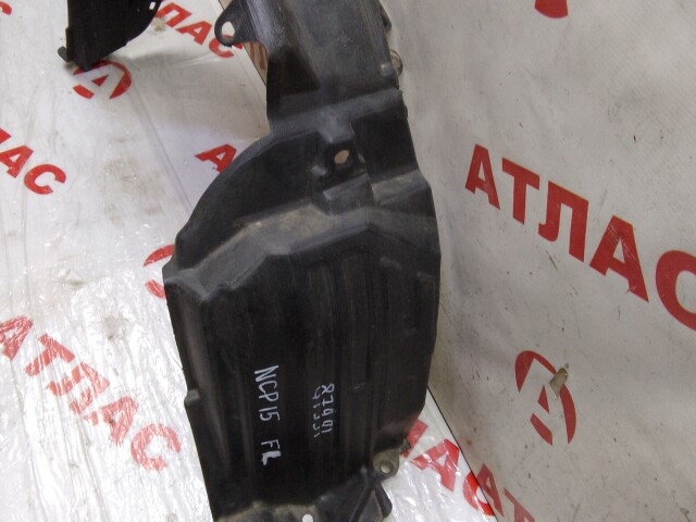 Подкрылок TOYOTA Vitz 