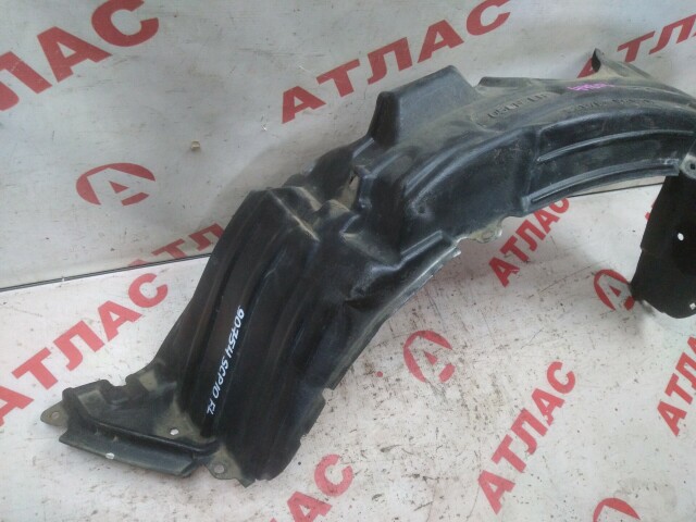 Подкрылок TOYOTA Vitz 