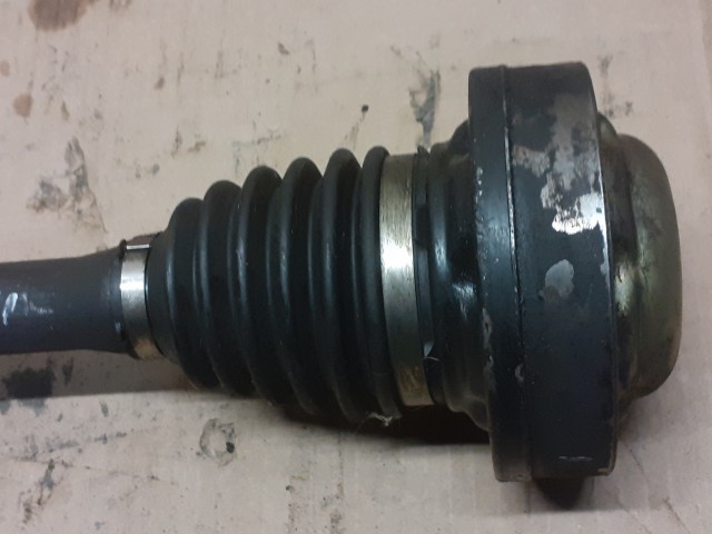 Привод короткий TOYOTA Mark II 