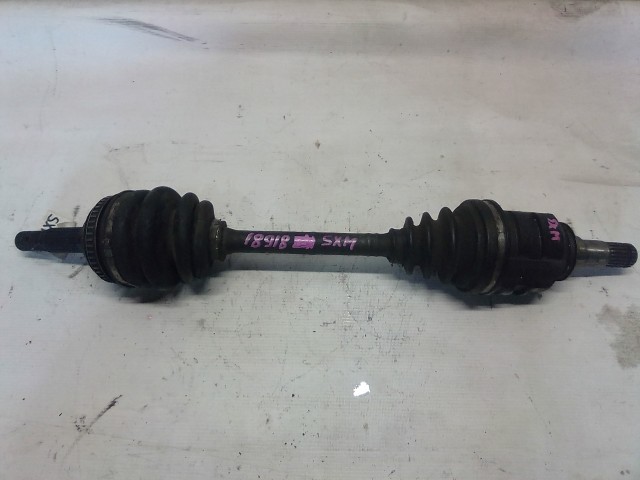 Привод короткий TOYOTA Ipsum 