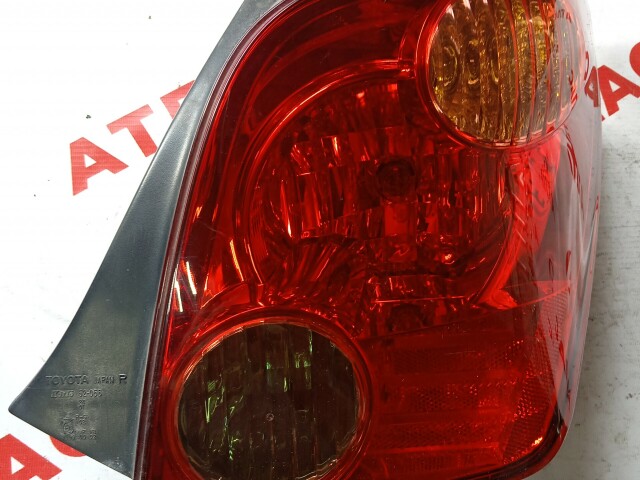 Стоп TOYOTA Ist 