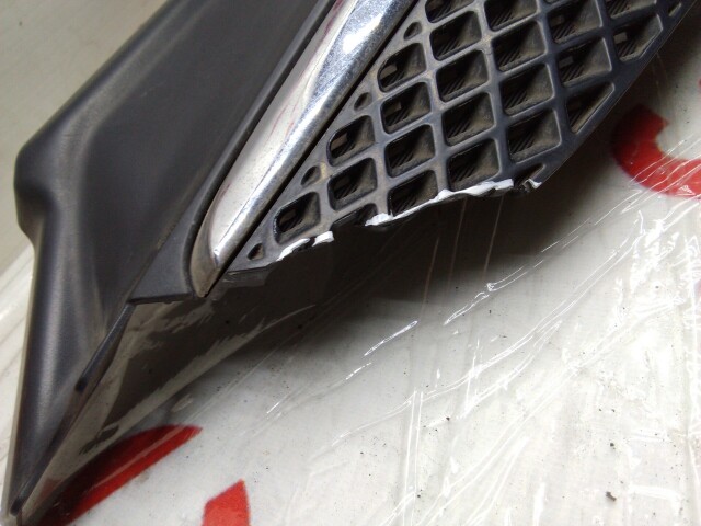 Решетка радиатора TOYOTA Ractis 