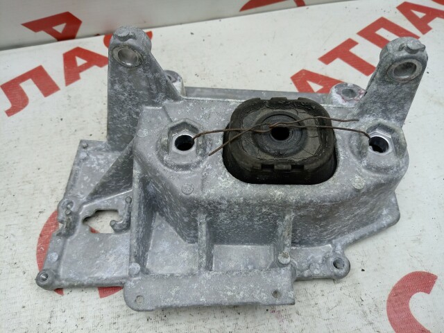Подушка ДВС NISSAN Juke HR15DE