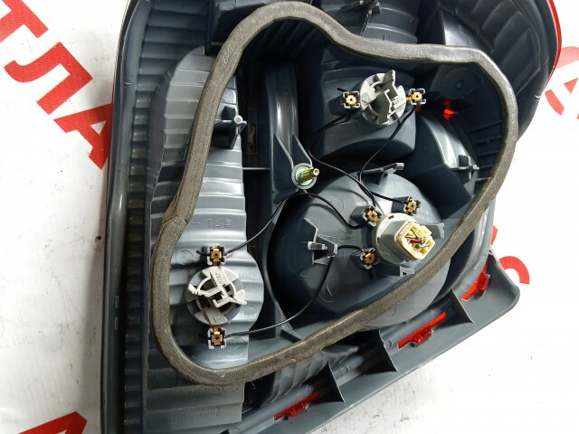 Стоп TOYOTA Platz 