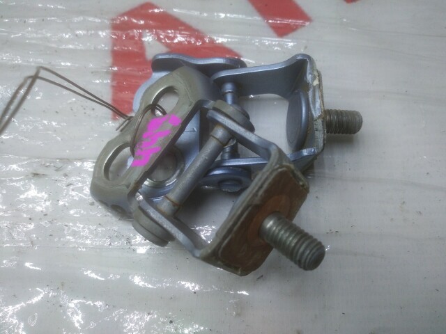 Кронштейны багажника TOYOTA Vitz 