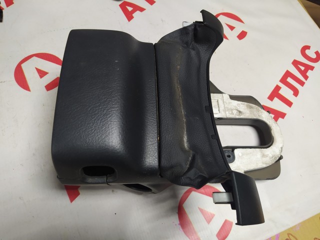 Кожух рулевой колонки TOYOTA Avensis 