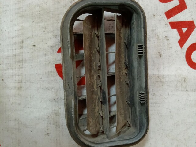 Клапан вентиляции крыла FORD Focus II 