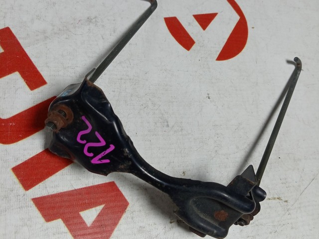 Крепление аккумулятора NISSAN Sunny 