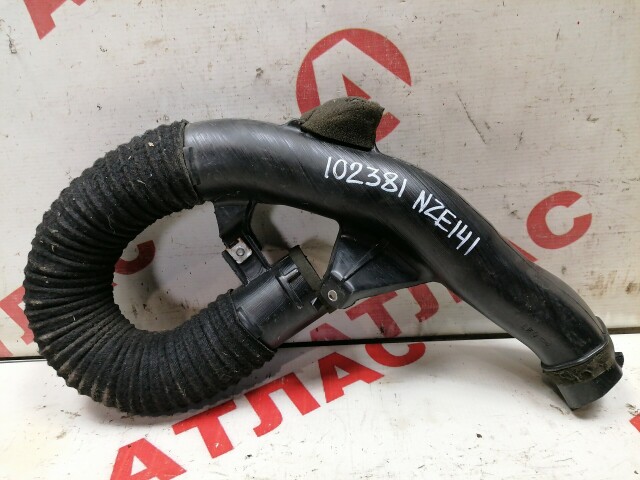 Воздуховод TOYOTA Corolla Axio 1NZ-FE