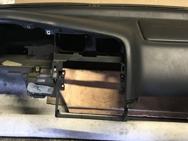 Торпедо NISSAN Primera 