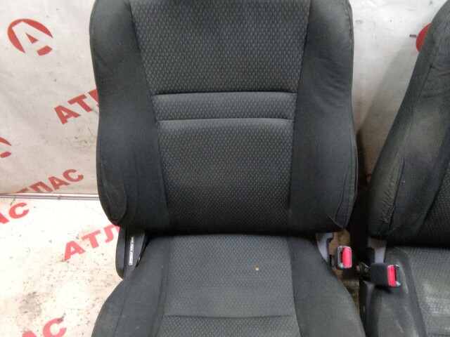 Сиденье TOYOTA Avensis 