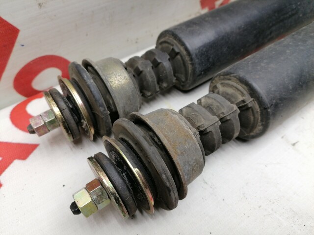 Амортизатор TOYOTA Platz 