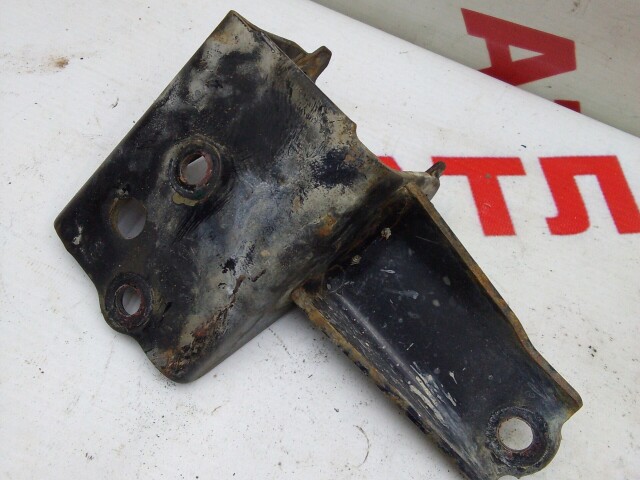 Кронштейн подушки ДВС TOYOTA Corolla 3ZZ-FE