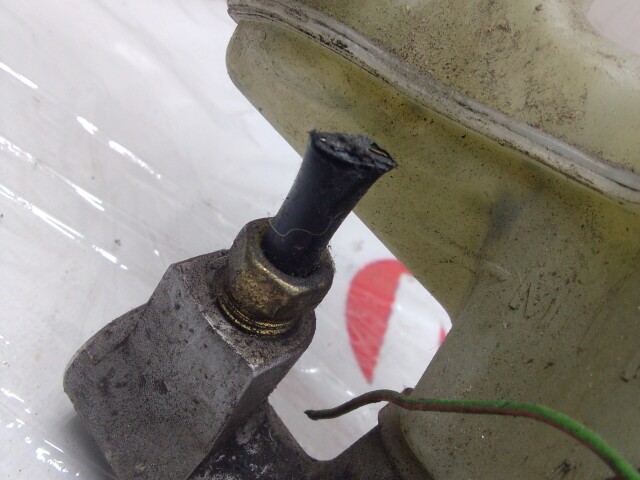 Главный тормозной цилиндр HONDA Accord 