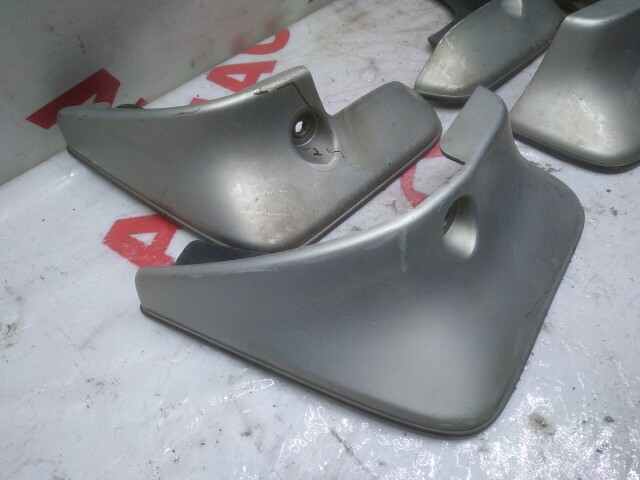 Брызговик TOYOTA Premio 