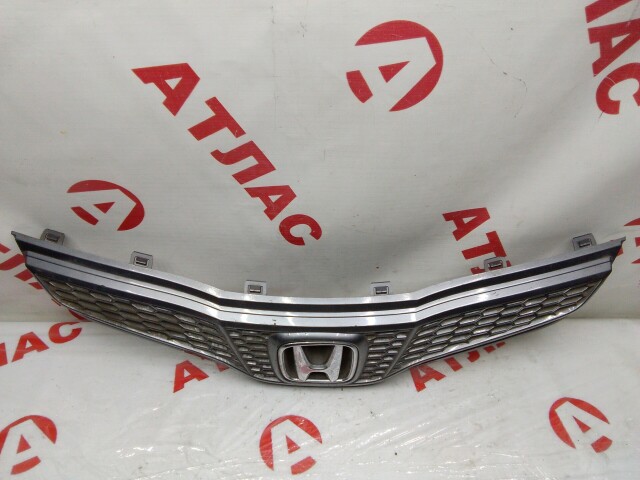 Решетка радиатора HONDA Fit 