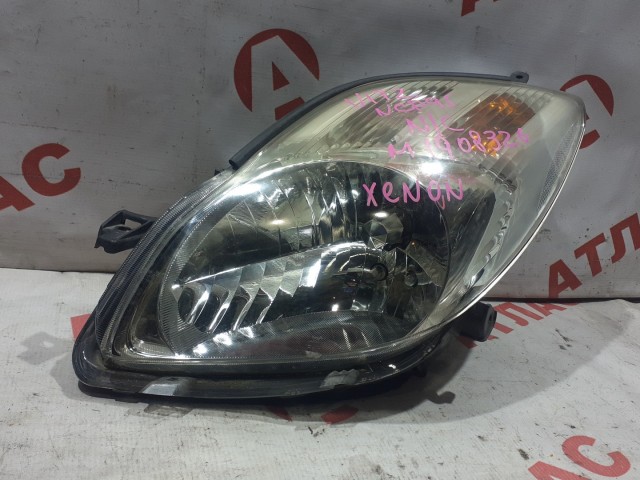 Фара TOYOTA Vitz 