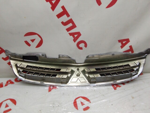 Решетка радиатора MITSUBISHI Colt 